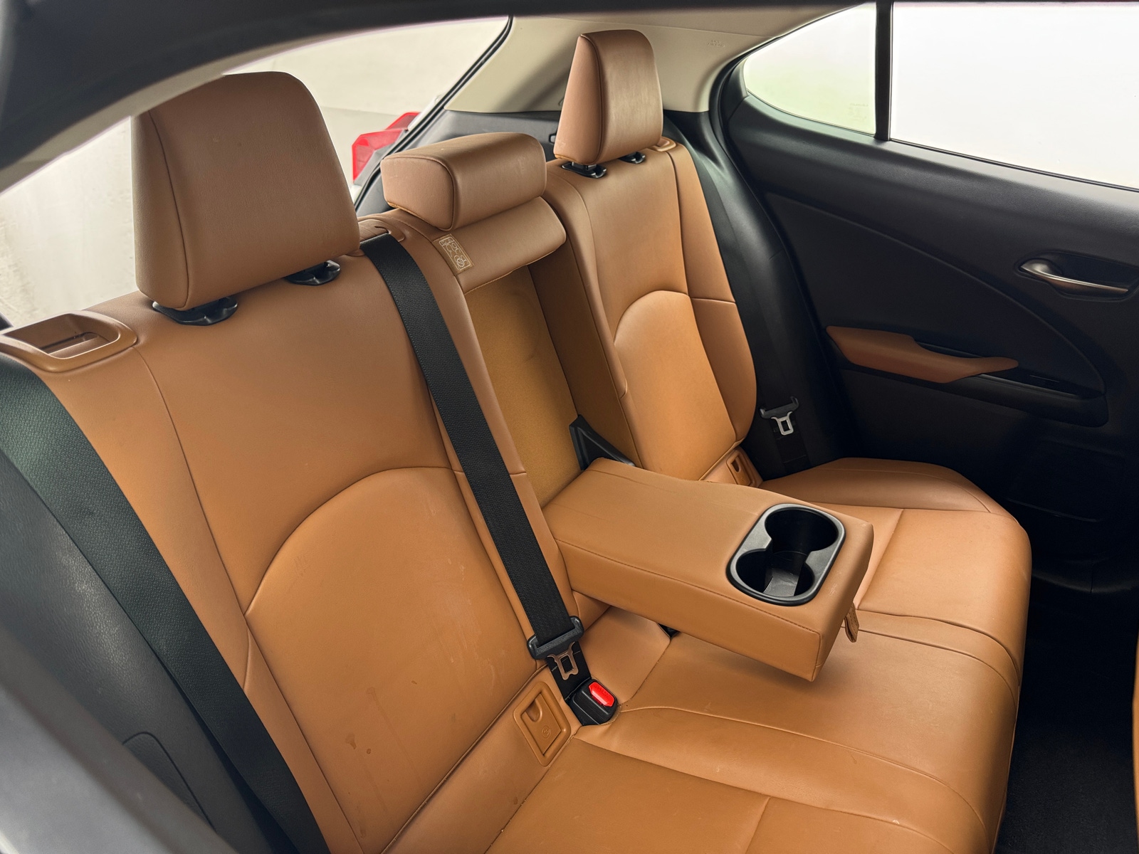 Thumbnail: 2021 Lexus UX - 5