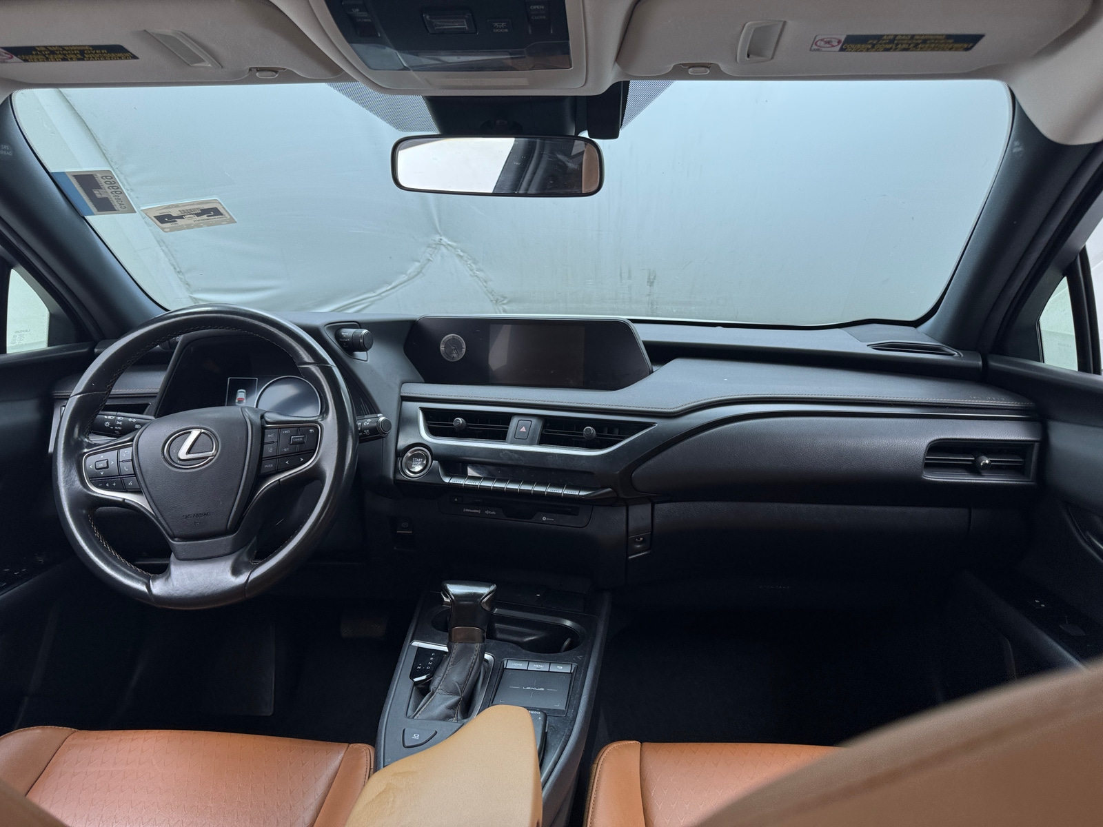 Thumbnail: 2021 Lexus UX - 2