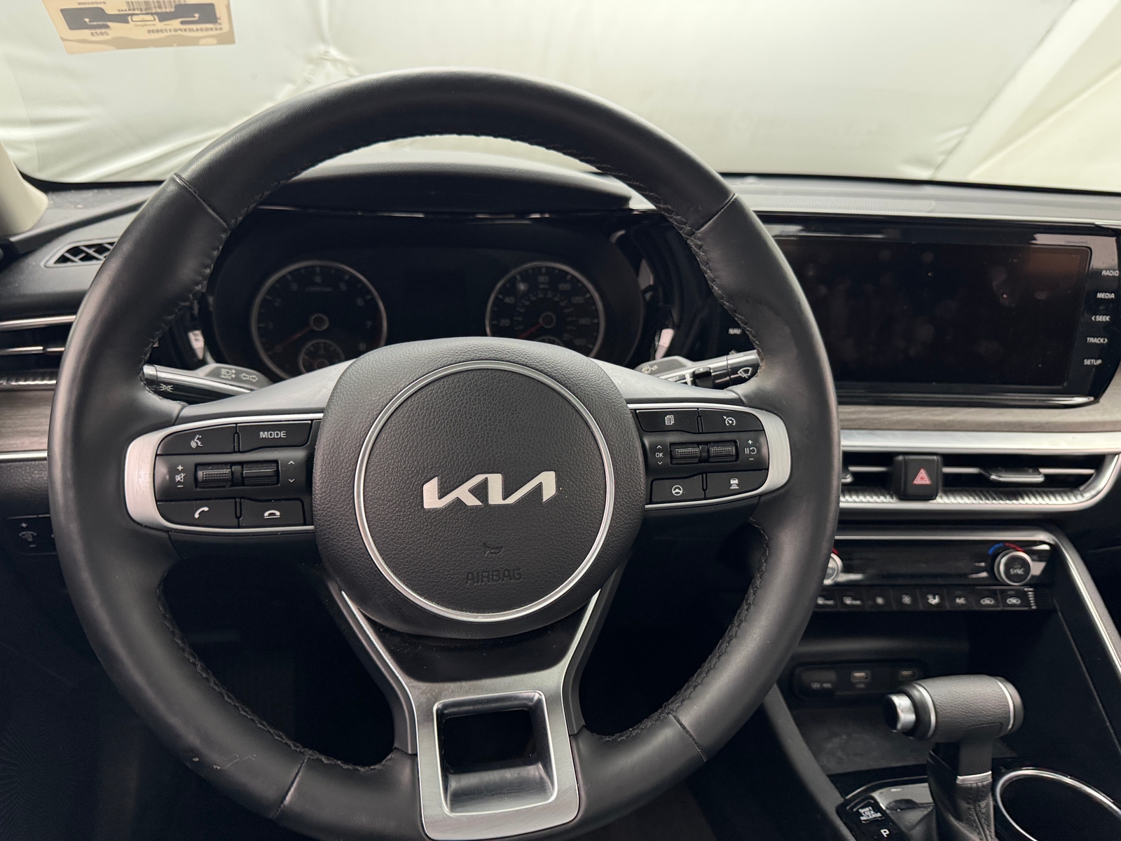 Thumbnail: 2023 Kia K5 - 4