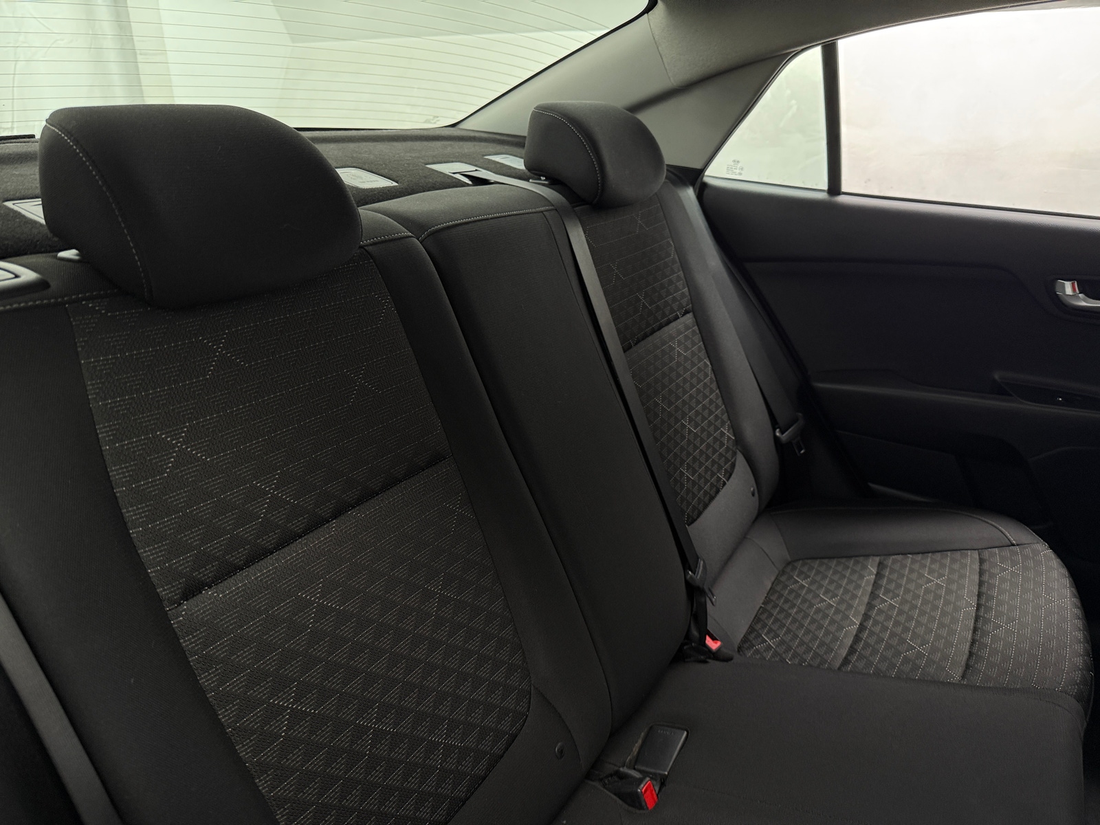 Thumbnail: 2020 Kia Rio - 6