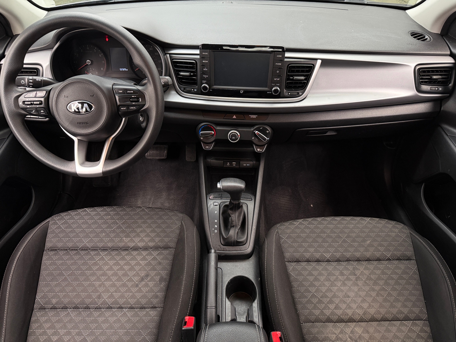 Thumbnail: 2020 Kia Rio - 3