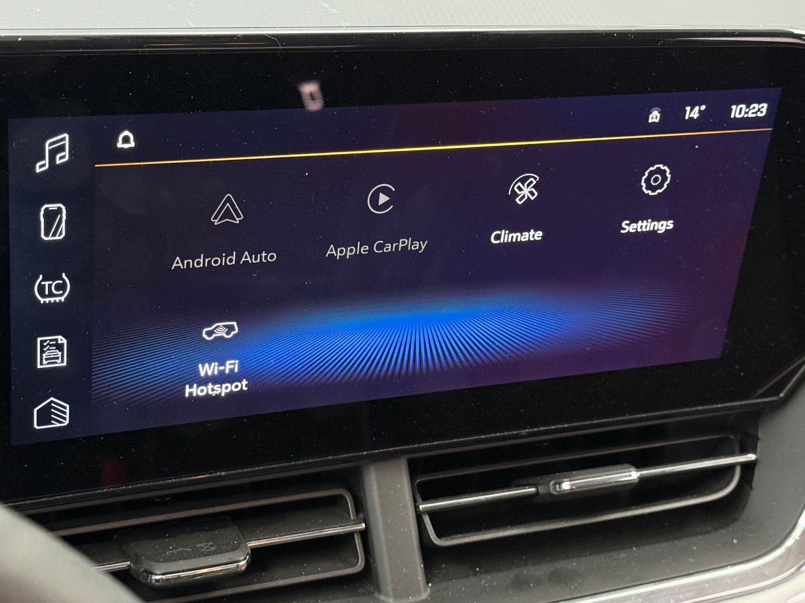 Thumbnail: 2025 Chevrolet Trax - 4