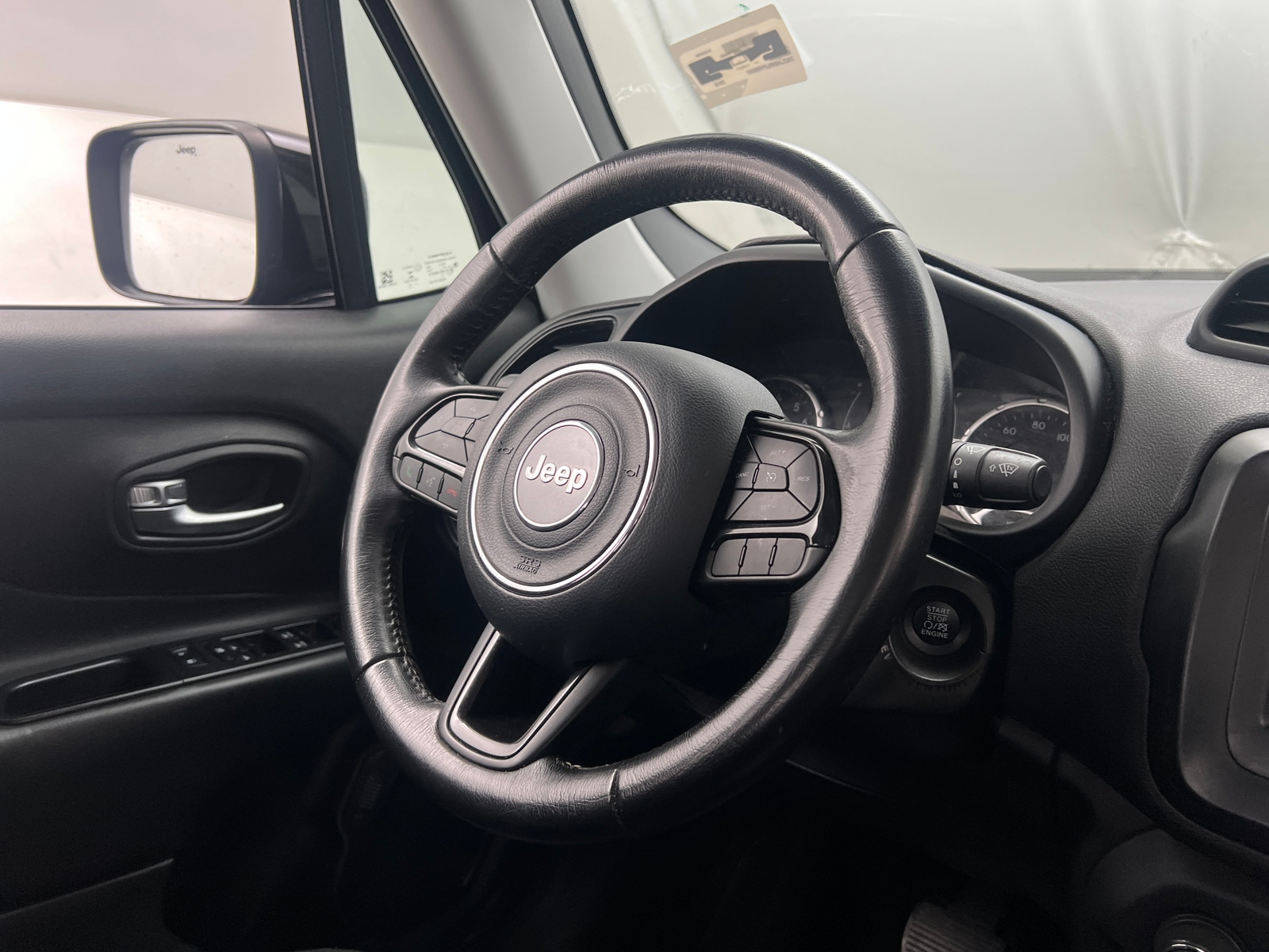 Thumbnail: 2018 Jeep Renegade - 5