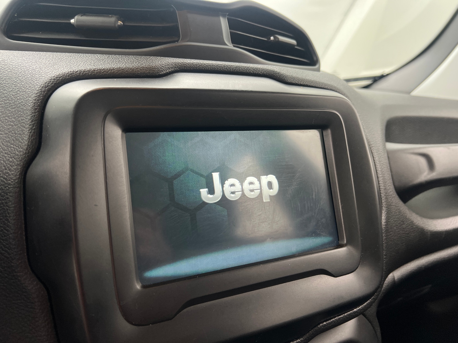 Thumbnail: 2018 Jeep Renegade - 4