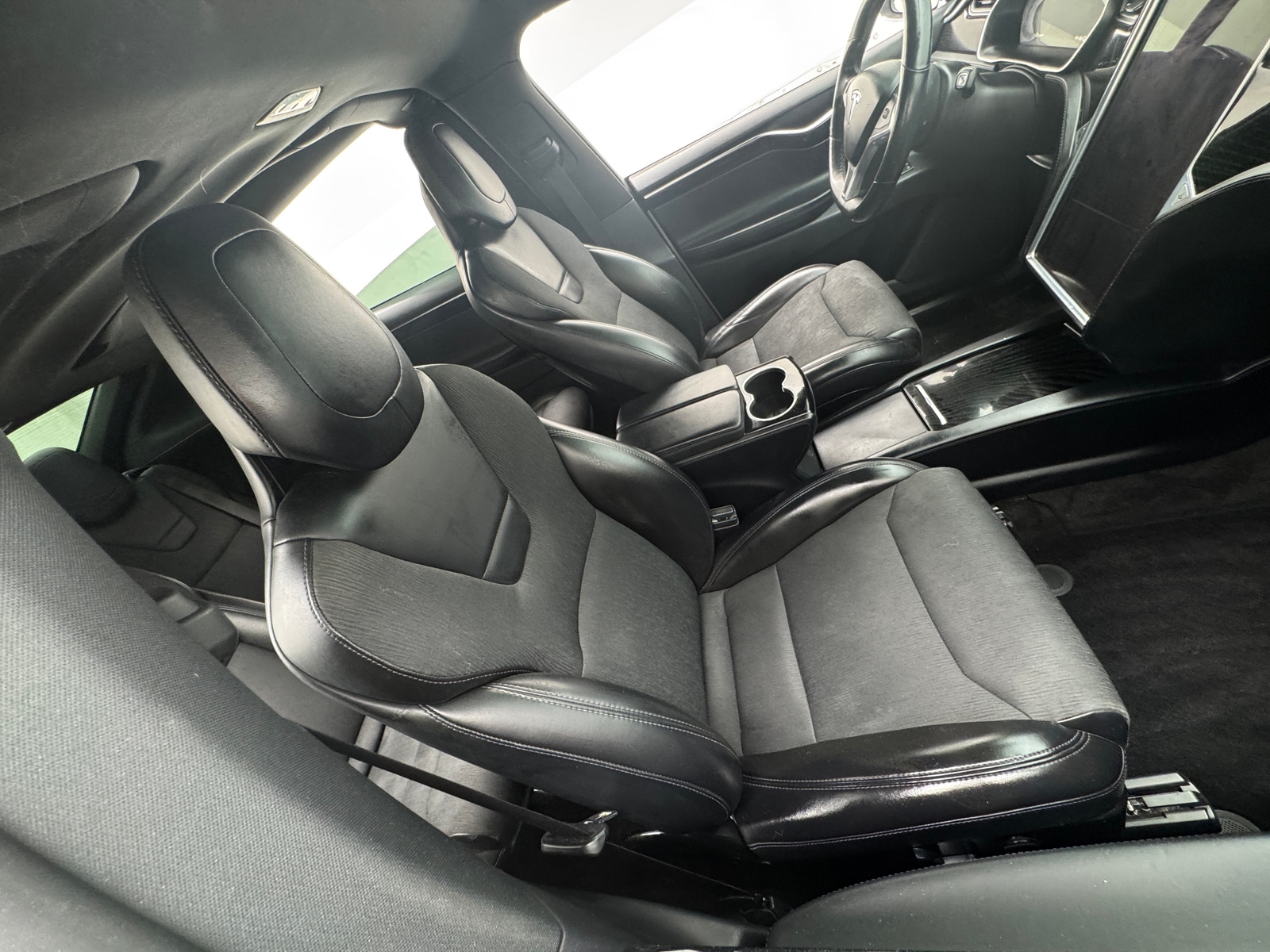 Thumbnail: 2017 Tesla Model X - 2