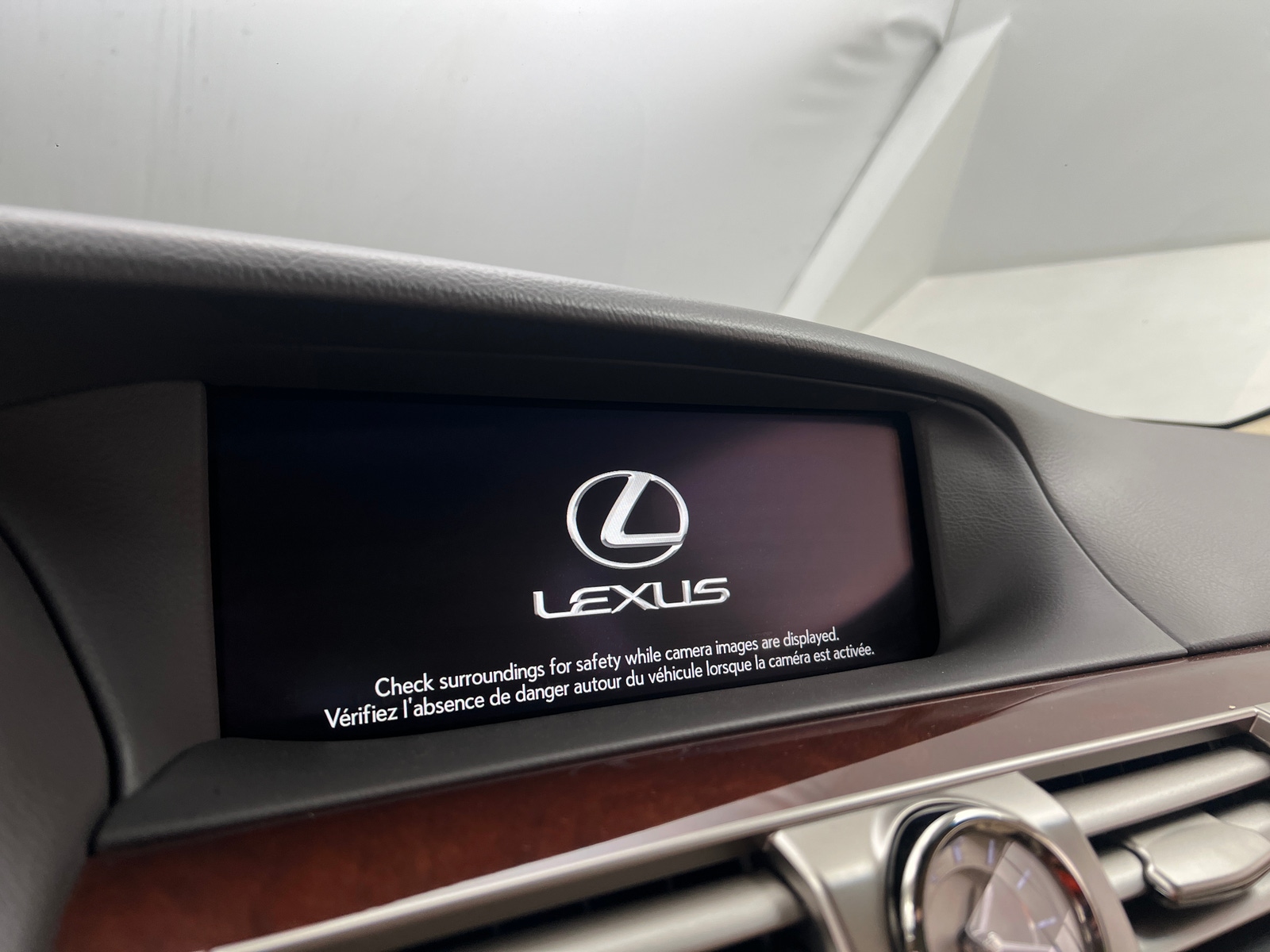 Thumbnail: 2015 Lexus LS - 3