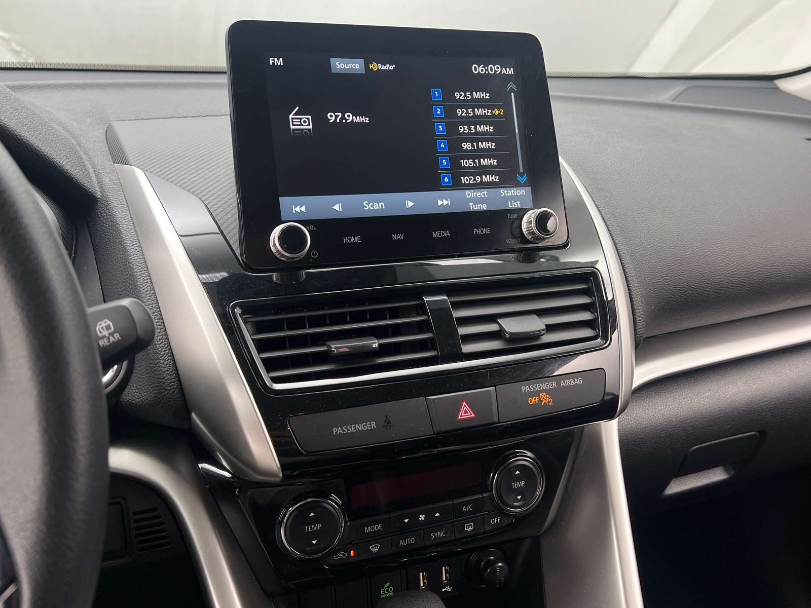 Thumbnail: 2024 Mitsubishi Eclipse Cross - 4