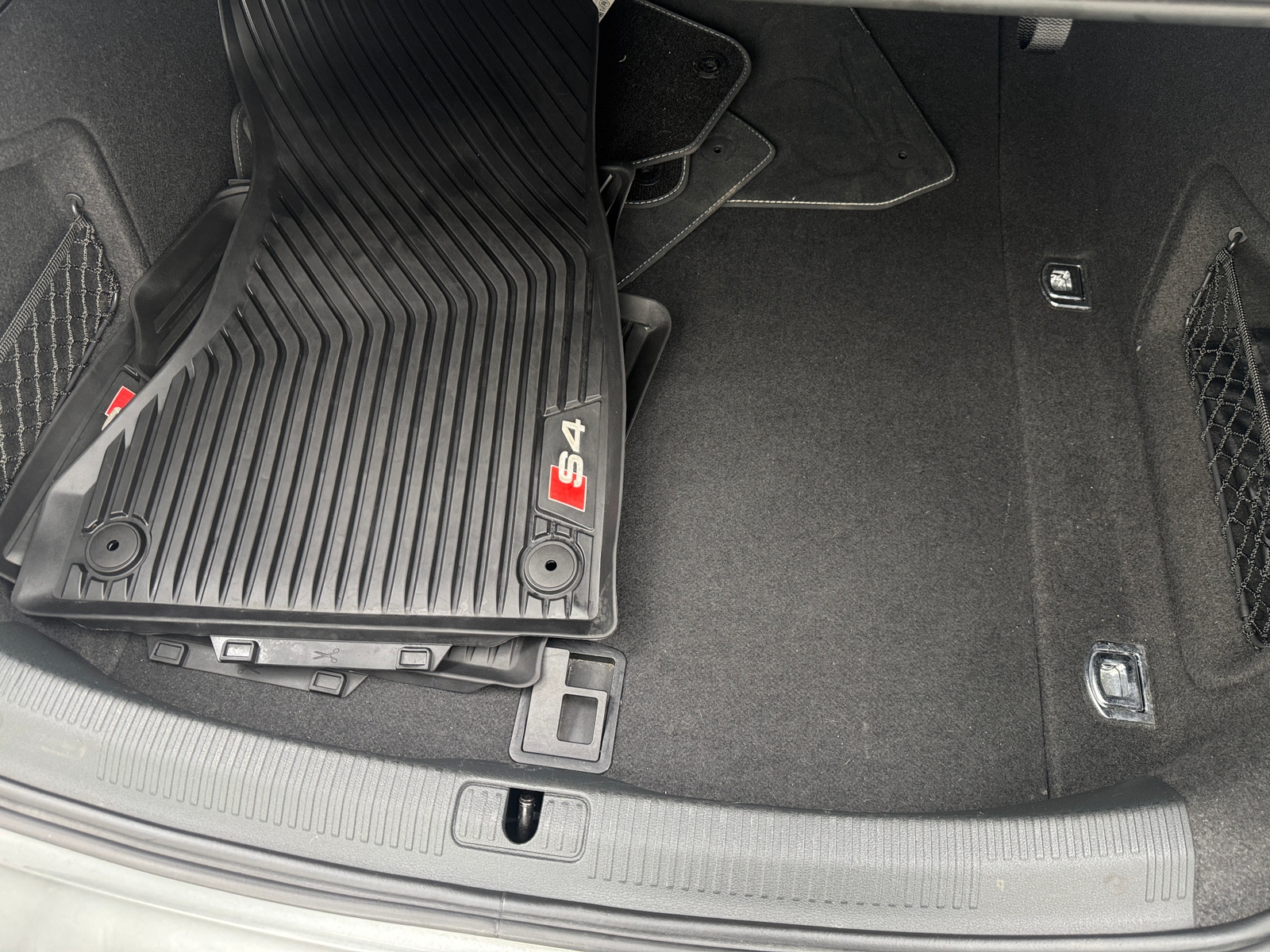 Thumbnail: 2018 Audi S4 - 6