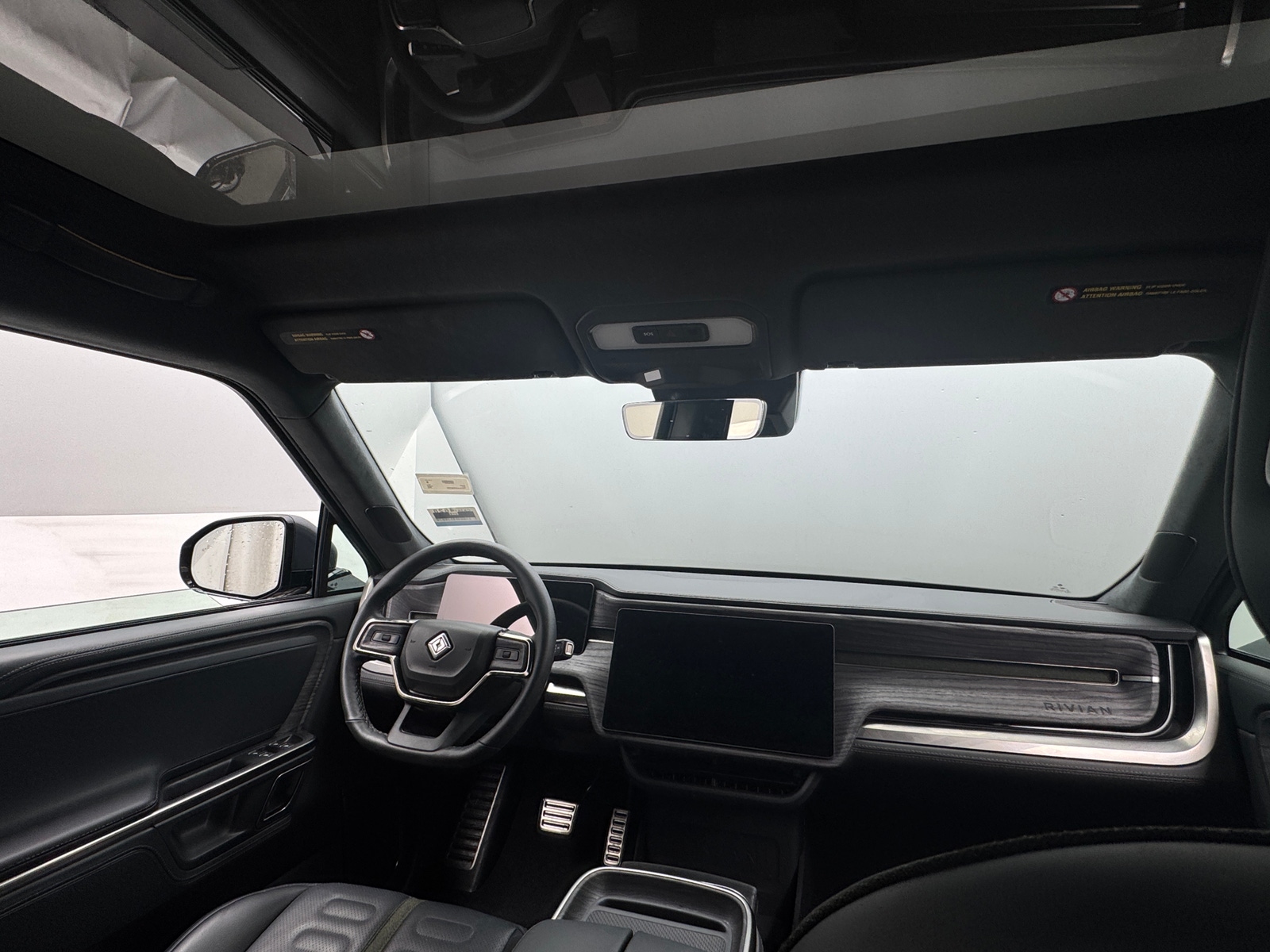 Thumbnail: 2023 Rivian R1T - 2