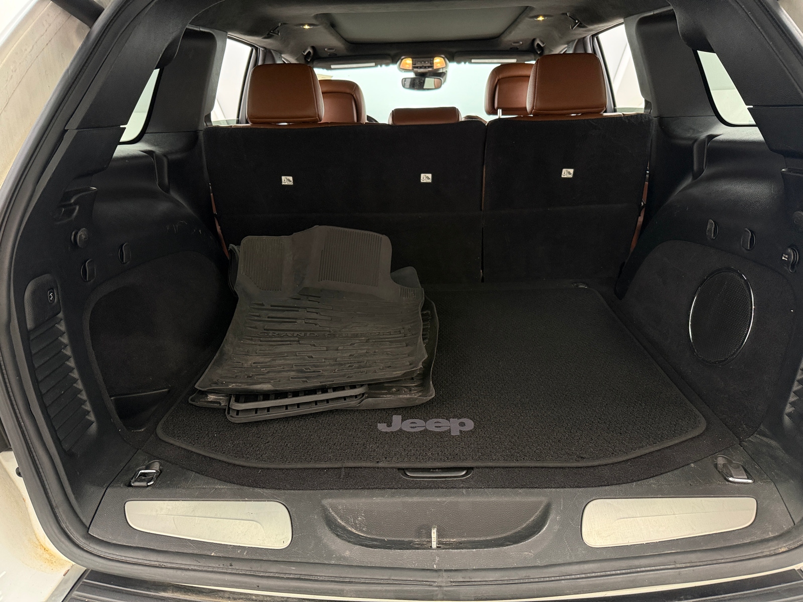 Thumbnail: 2019 Jeep Grand Cherokee - 6