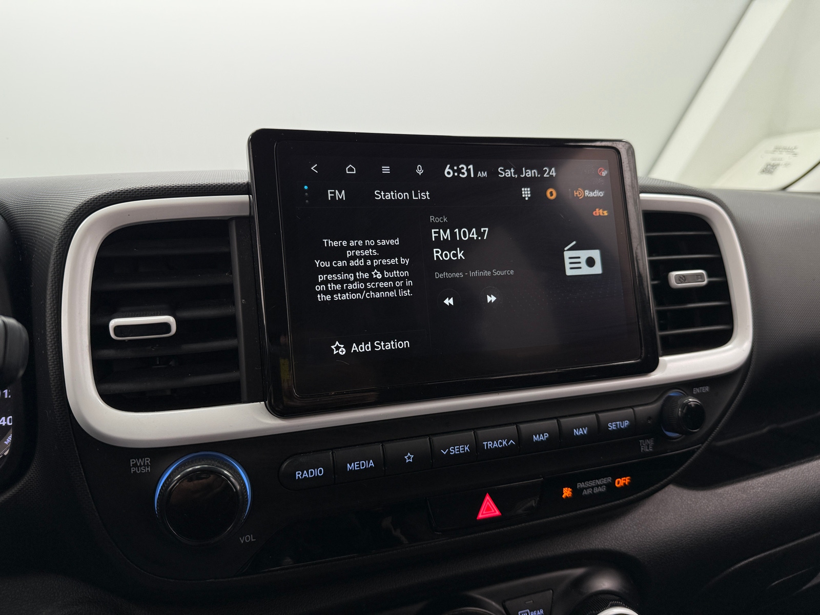 Thumbnail: 2022 Hyundai Venue - 4