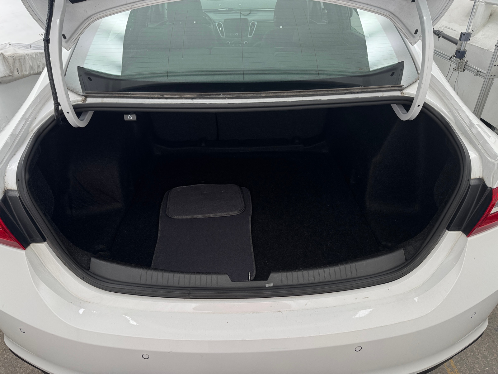 Thumbnail: 2024 Chevrolet Malibu - 7