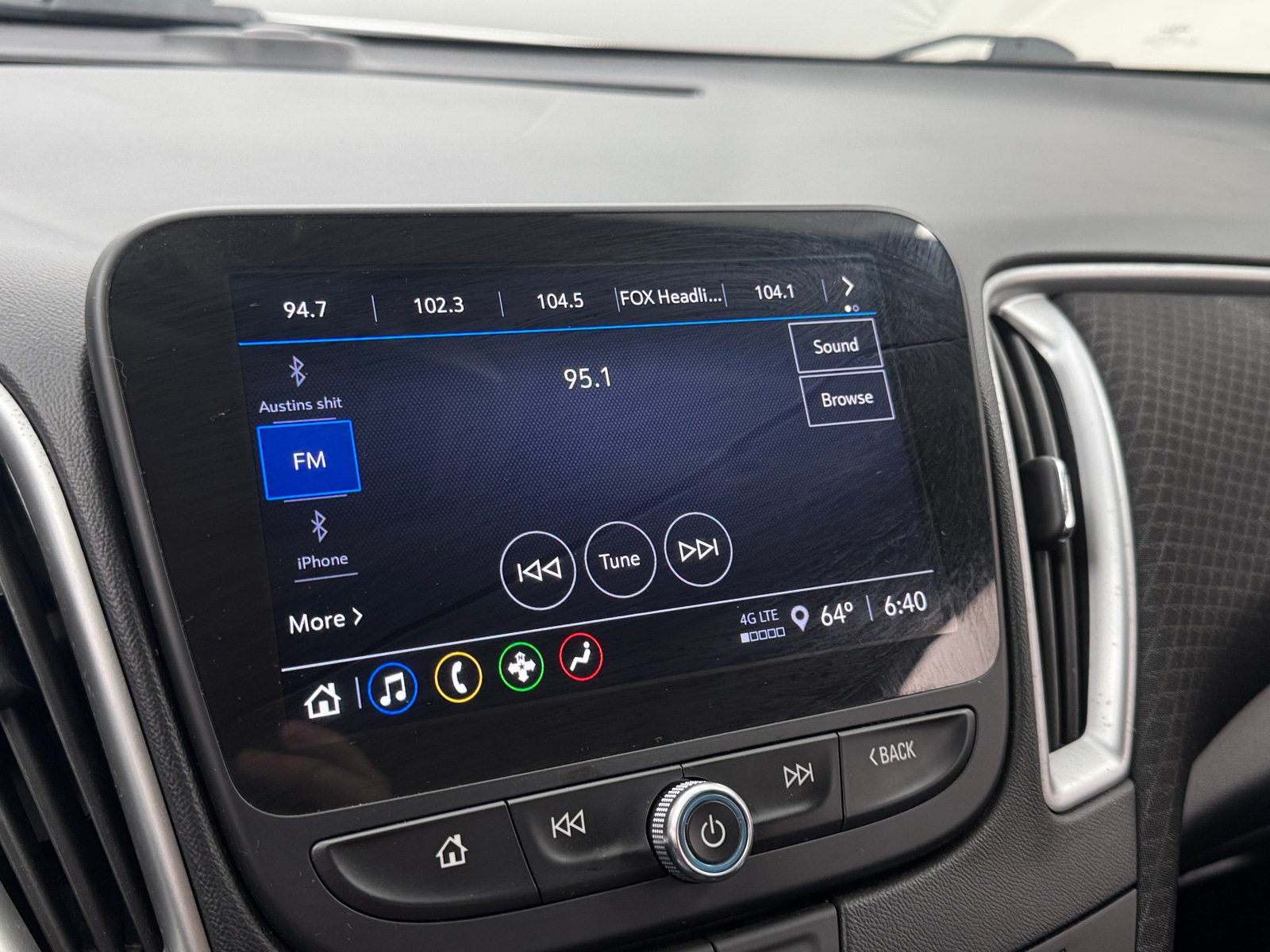 Thumbnail: 2024 Chevrolet Malibu - 4