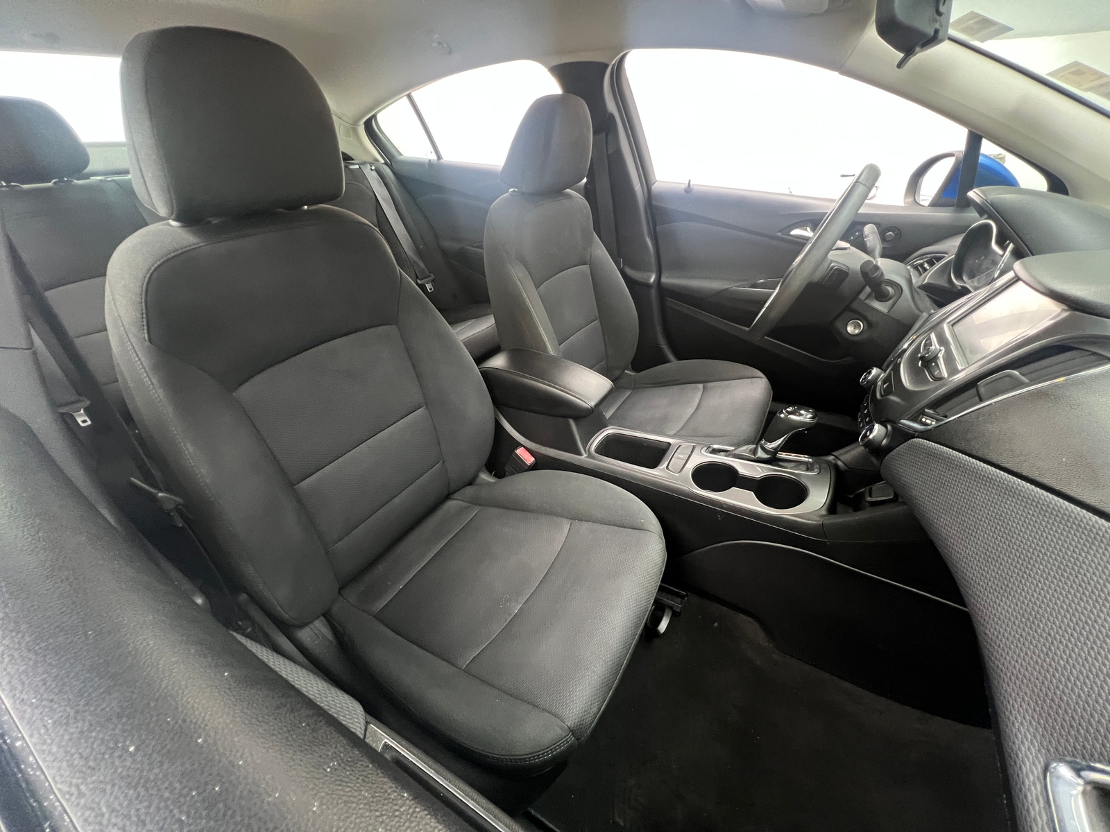 Thumbnail: 2018 Chevrolet Cruze - 2