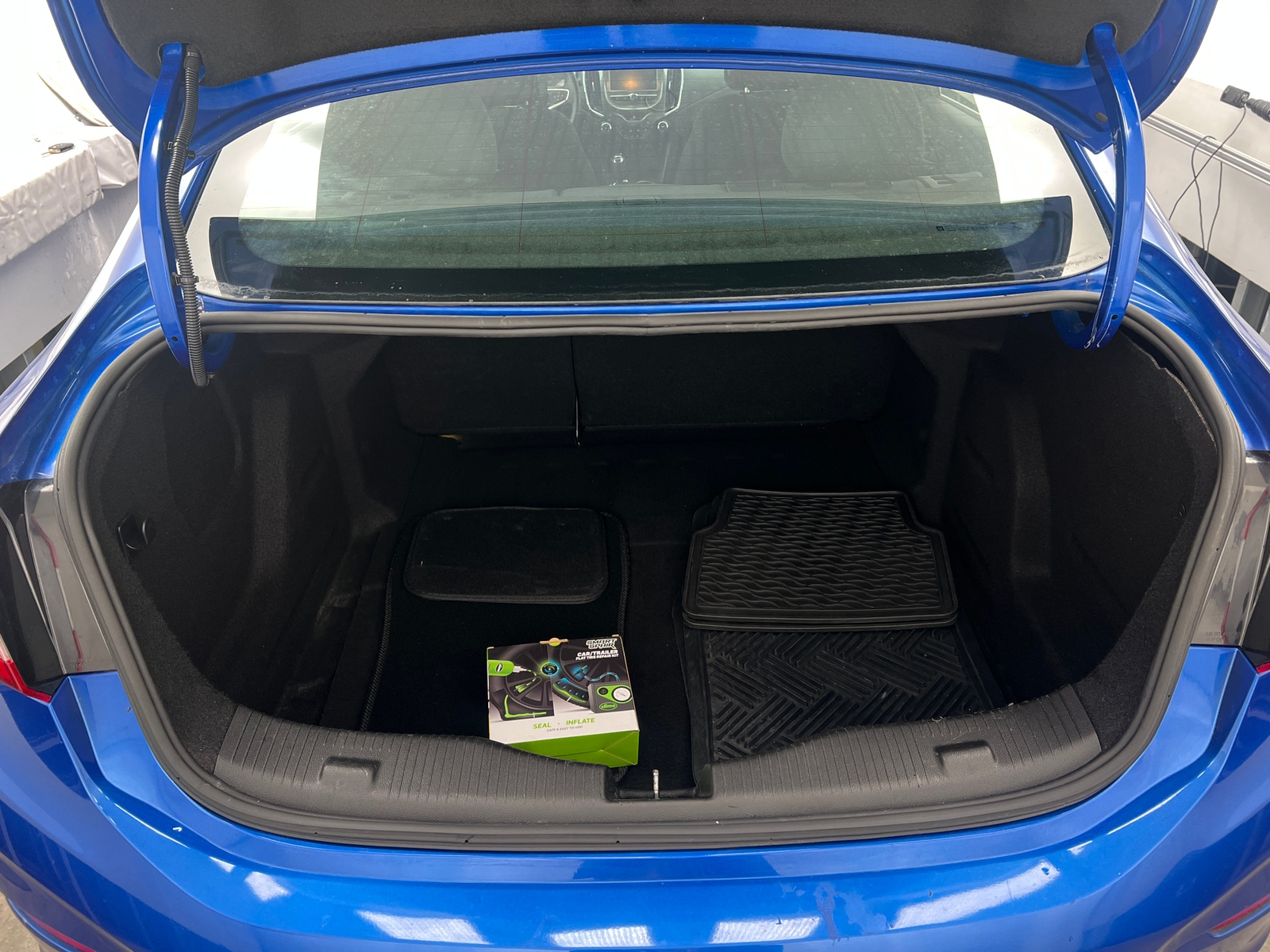 Thumbnail: 2018 Chevrolet Cruze - 7