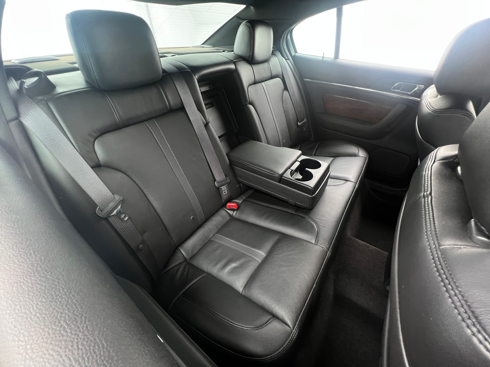 Thumbnail: 2014 Lincoln MKS - 5