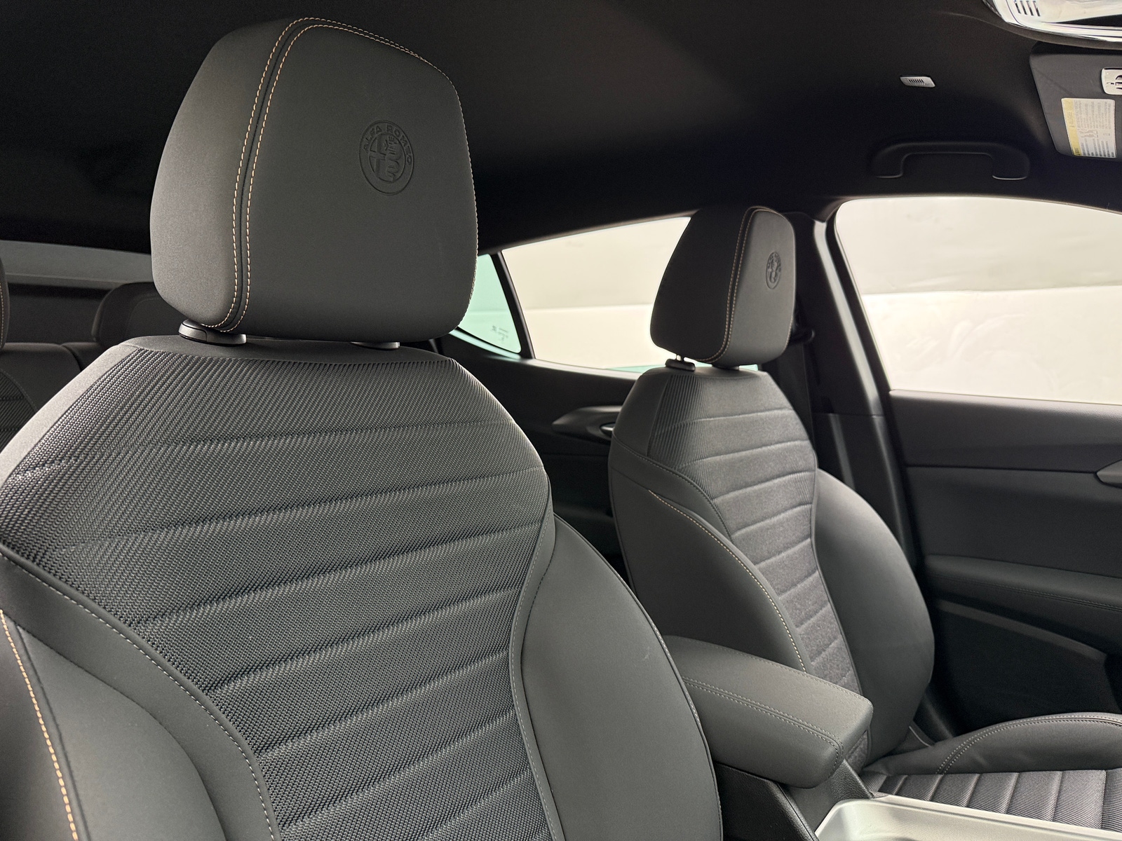 Thumbnail: 2024 Alfa Romeo Tonale - 2