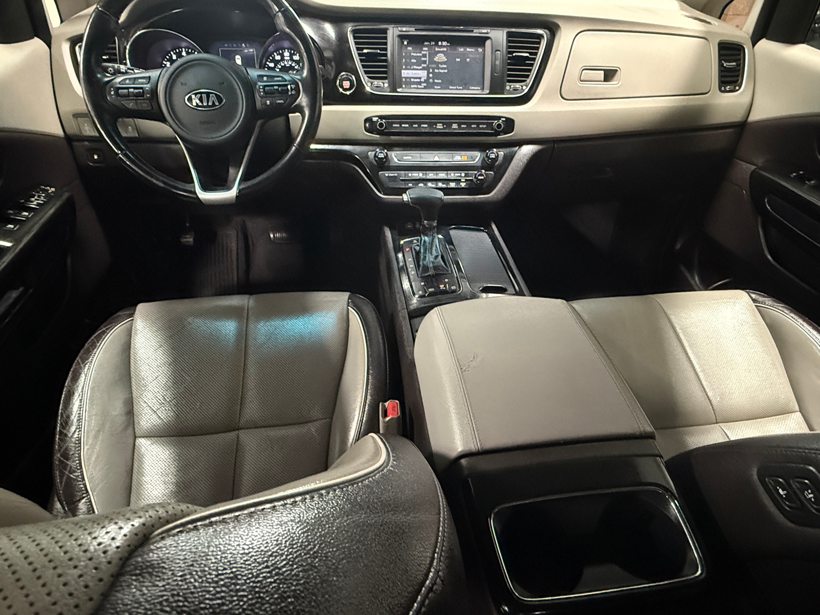 Thumbnail: 2017 Kia Sedona - 2