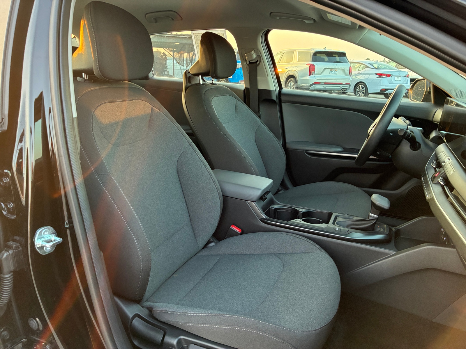 Thumbnail: 2025 Kia K4 - 2