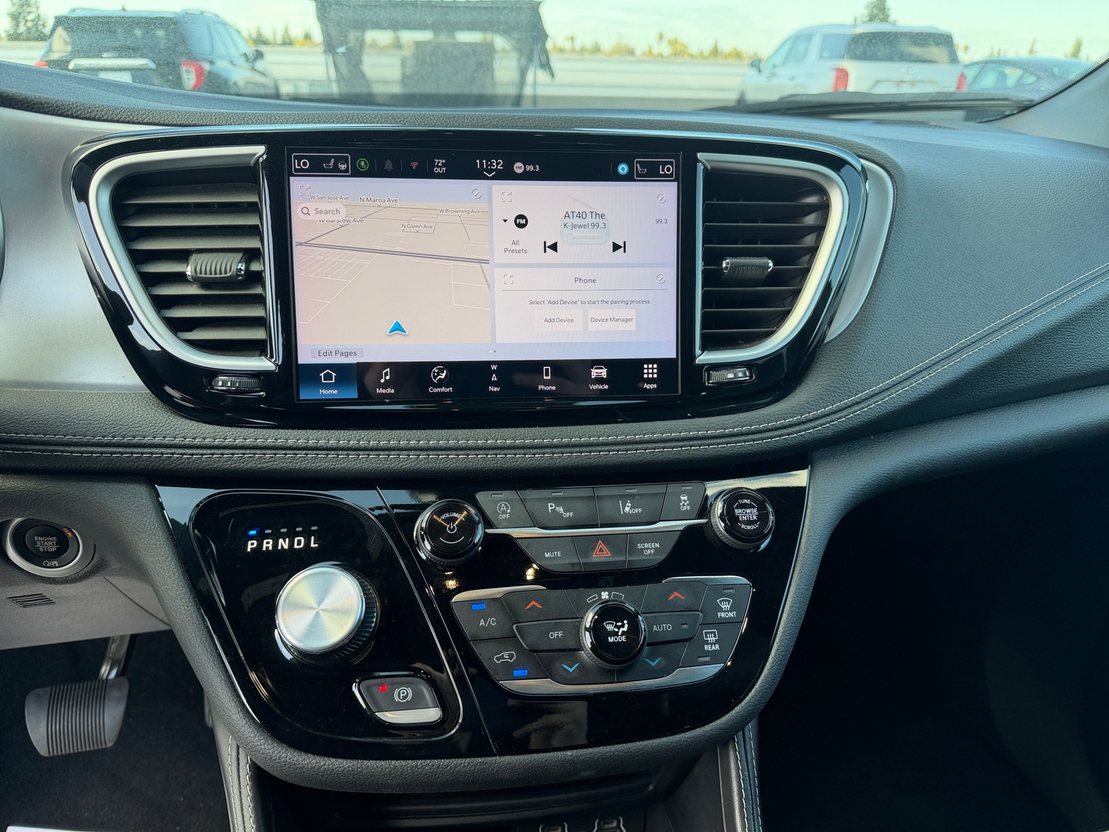 Thumbnail: 2025 Chrysler Pacifica - 3