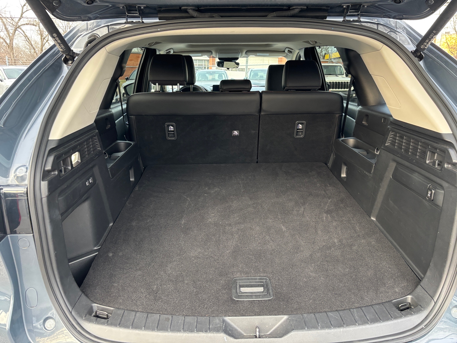 Thumbnail: 2025 Mazda CX-70 - 6