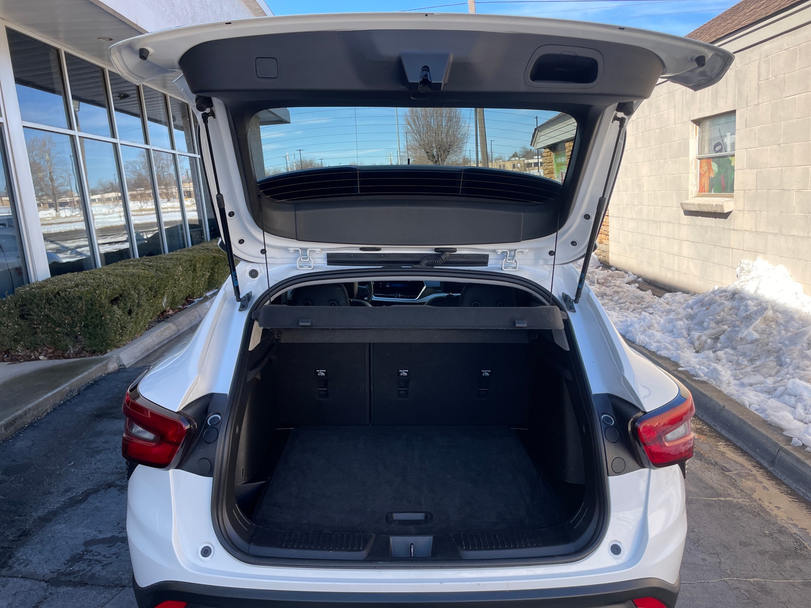 Thumbnail: 2025 Chevrolet Trax - 6