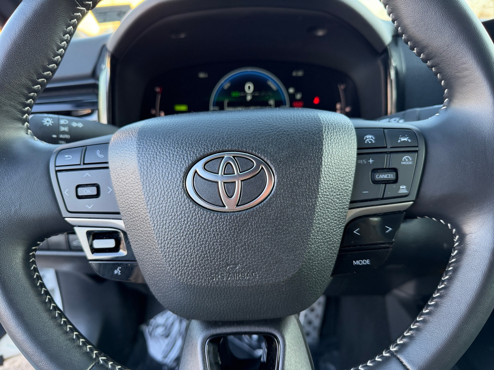 Thumbnail: 2025 Toyota Camry - 4