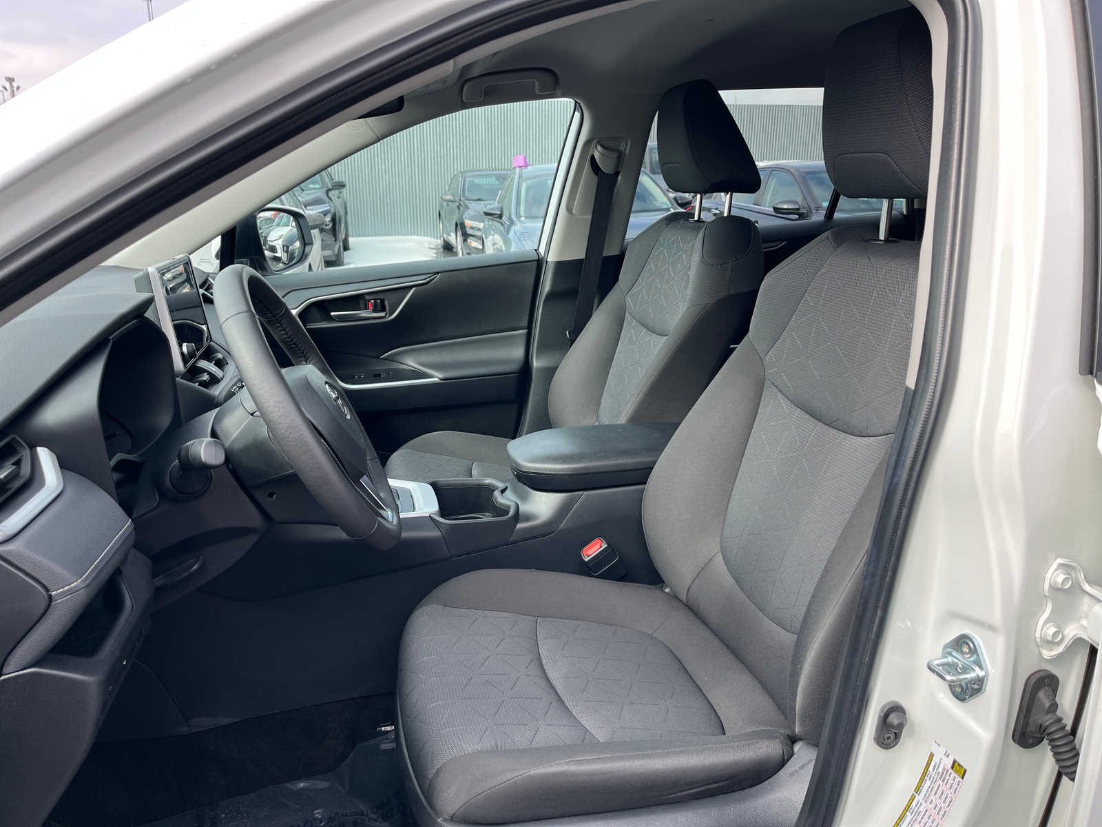 Thumbnail: 2025 Toyota RAV4 - 2