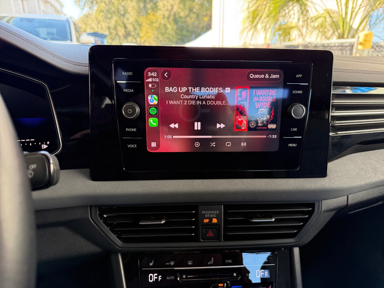 Thumbnail: 2025 Volkswagen Jetta - 3