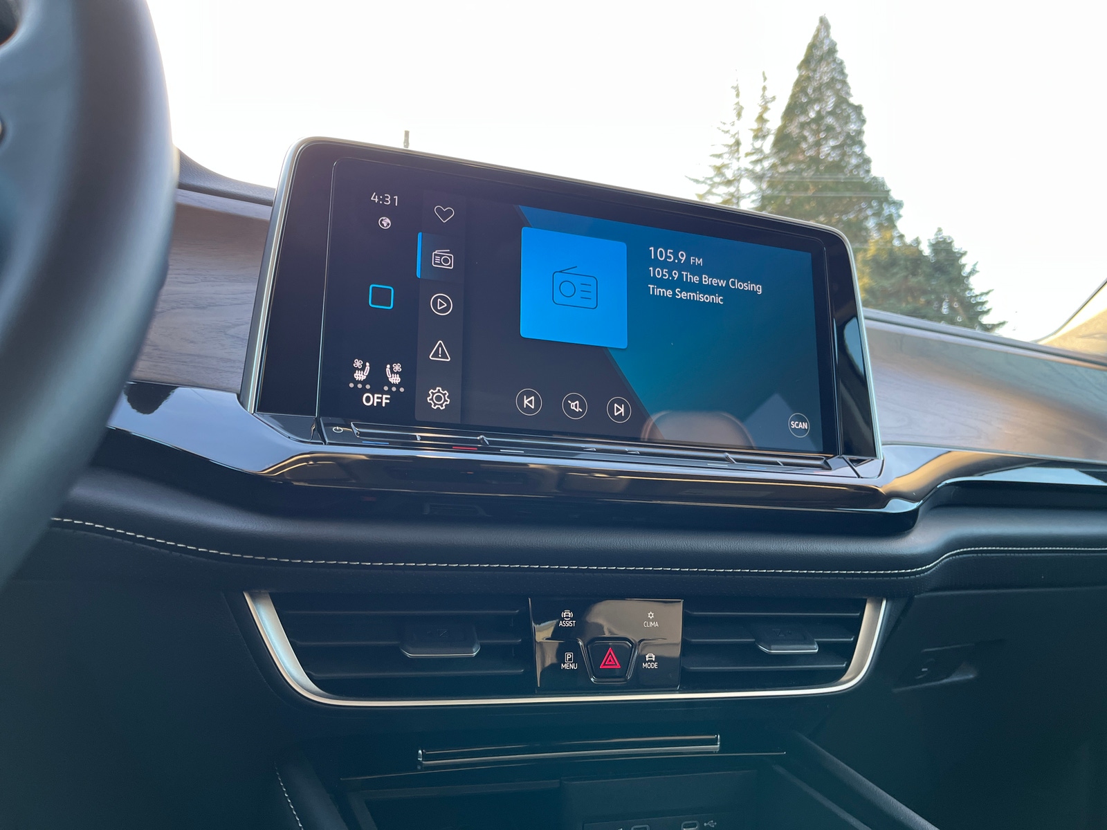 Thumbnail: 2025 Volkswagen Atlas - 4