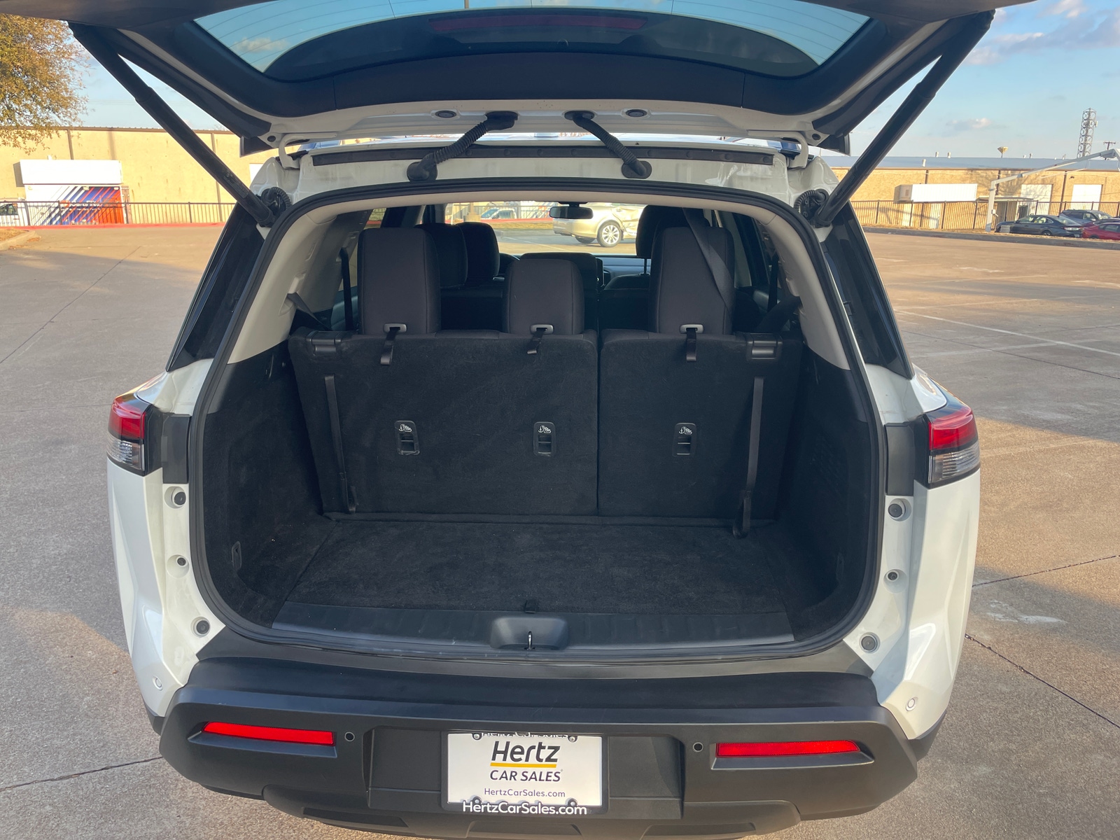 Thumbnail: 2025 Nissan Pathfinder - 6