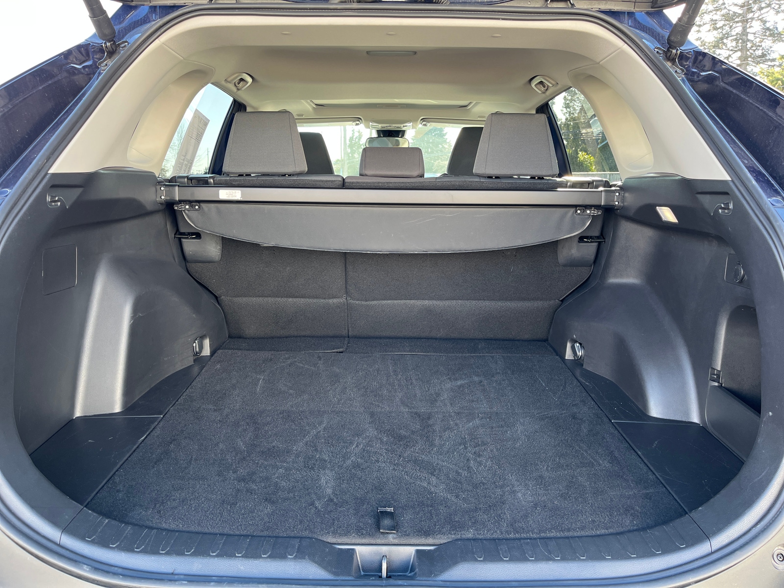 Thumbnail: 2025 Toyota RAV4 - 6