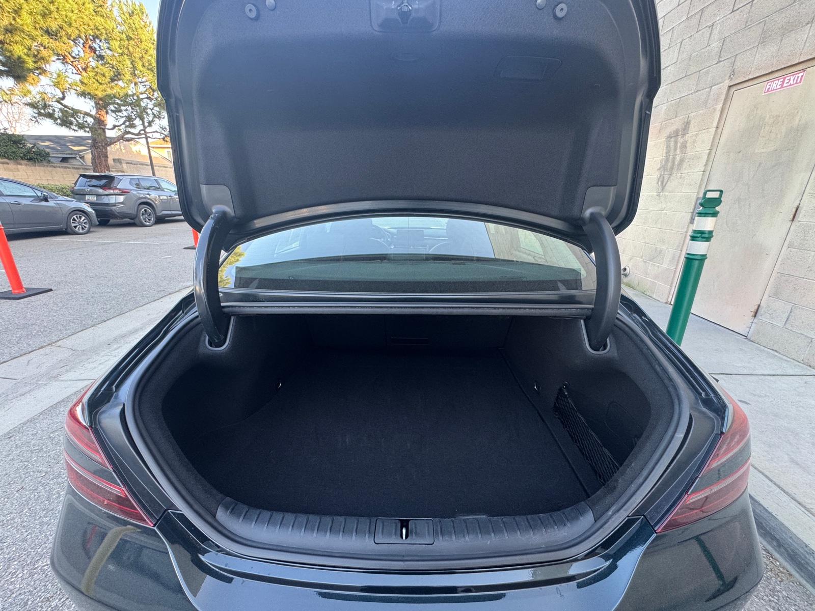 Thumbnail: 2025 Genesis G70 - 6