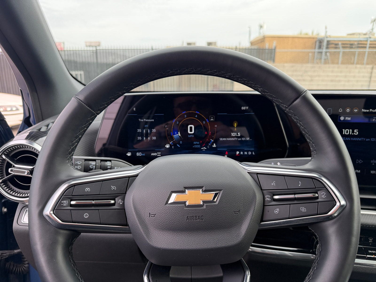 Thumbnail: 2025 Chevrolet Equinox - 5