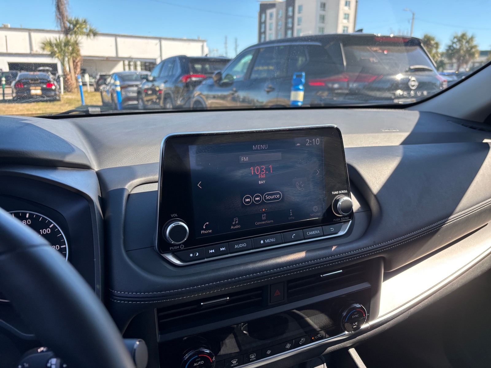 Thumbnail: 2025 Nissan Rogue - 4