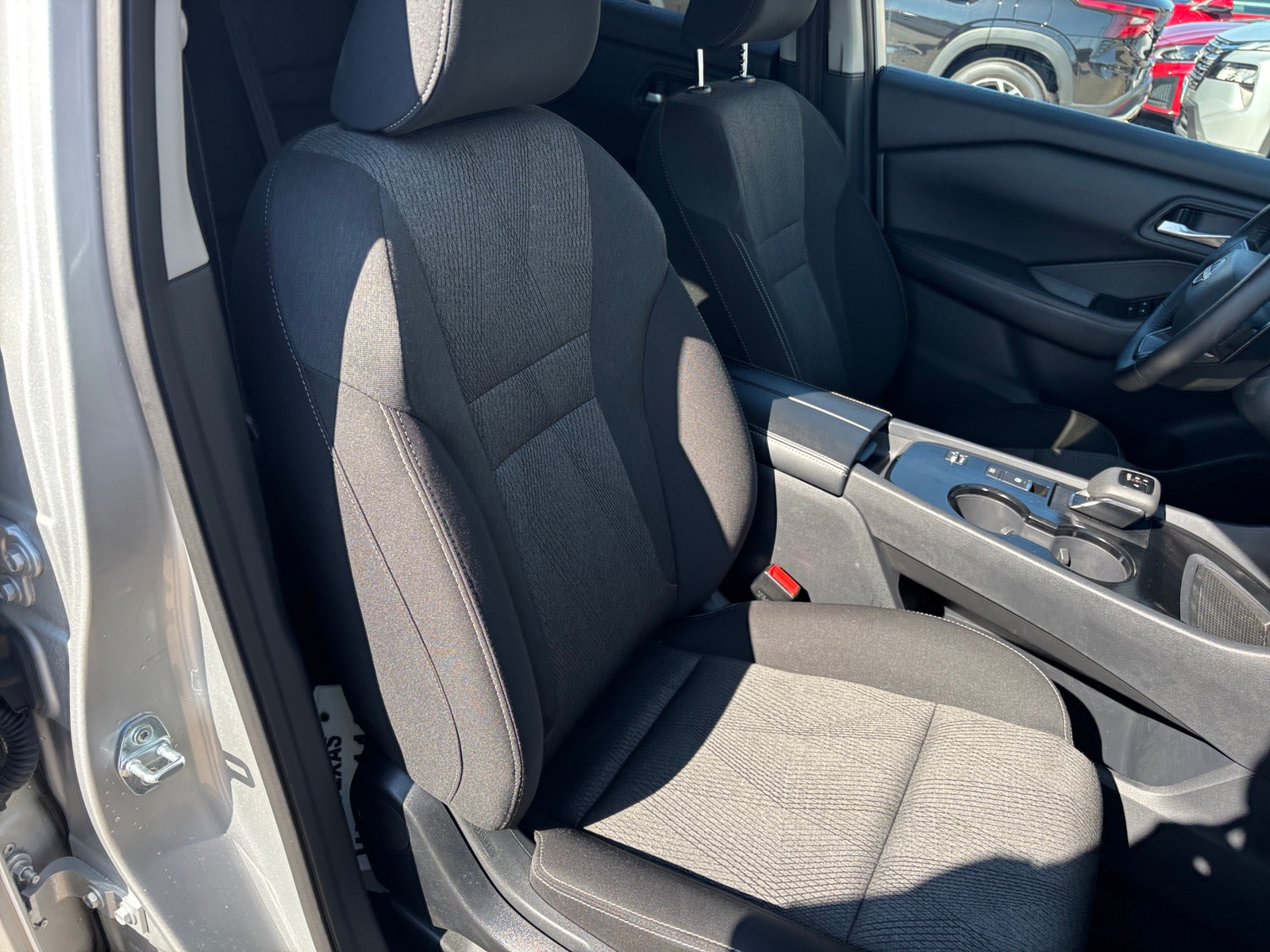 Thumbnail: 2025 Nissan Rogue - 2