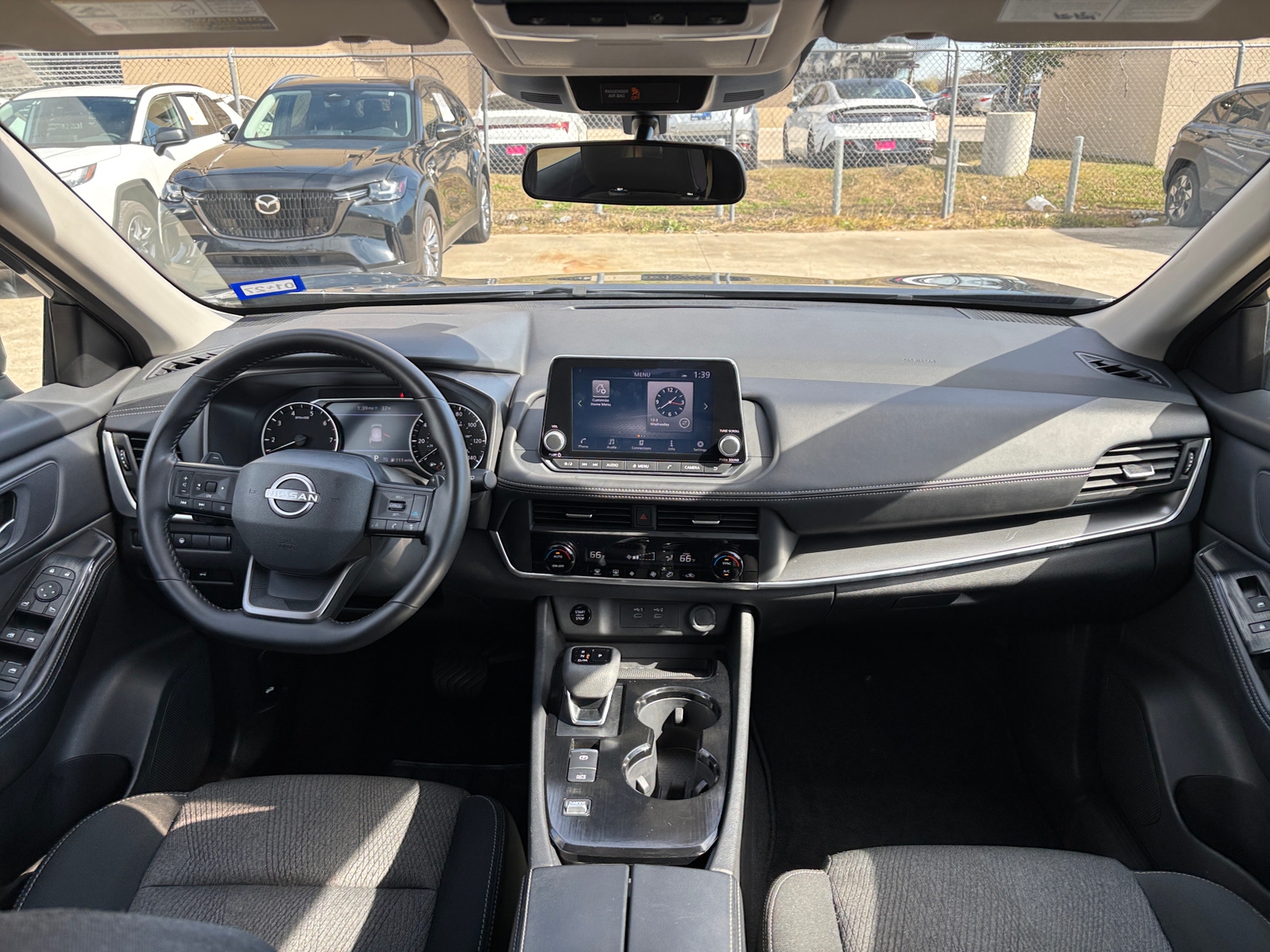 Thumbnail: 2025 Nissan Rogue - 3