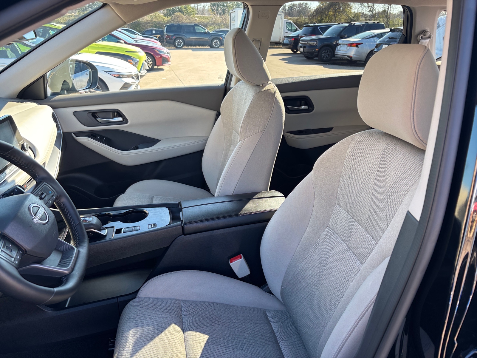 Thumbnail: 2025 Nissan Rogue - 2