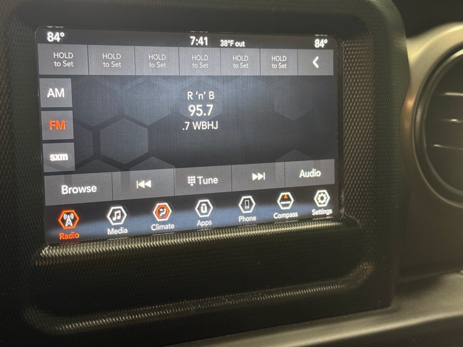 Thumbnail: 2020 Jeep Gladiator - 4