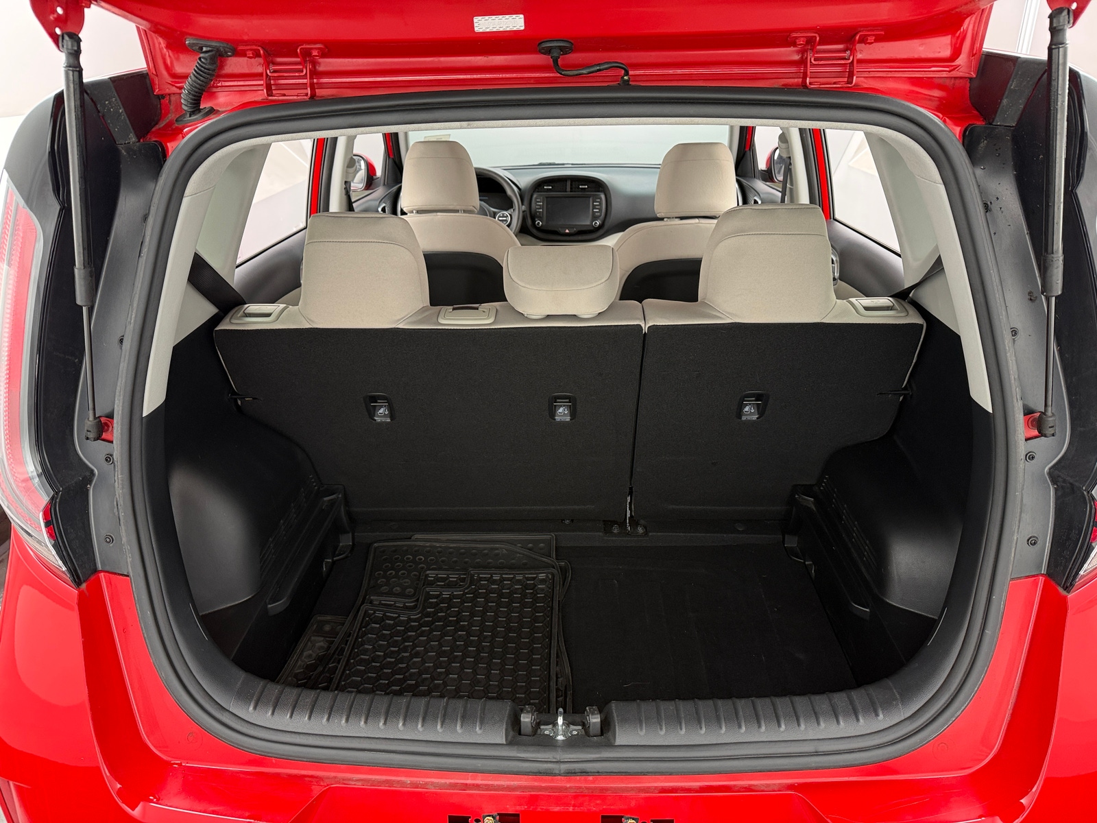 Thumbnail: 2023 Kia Soul - 7