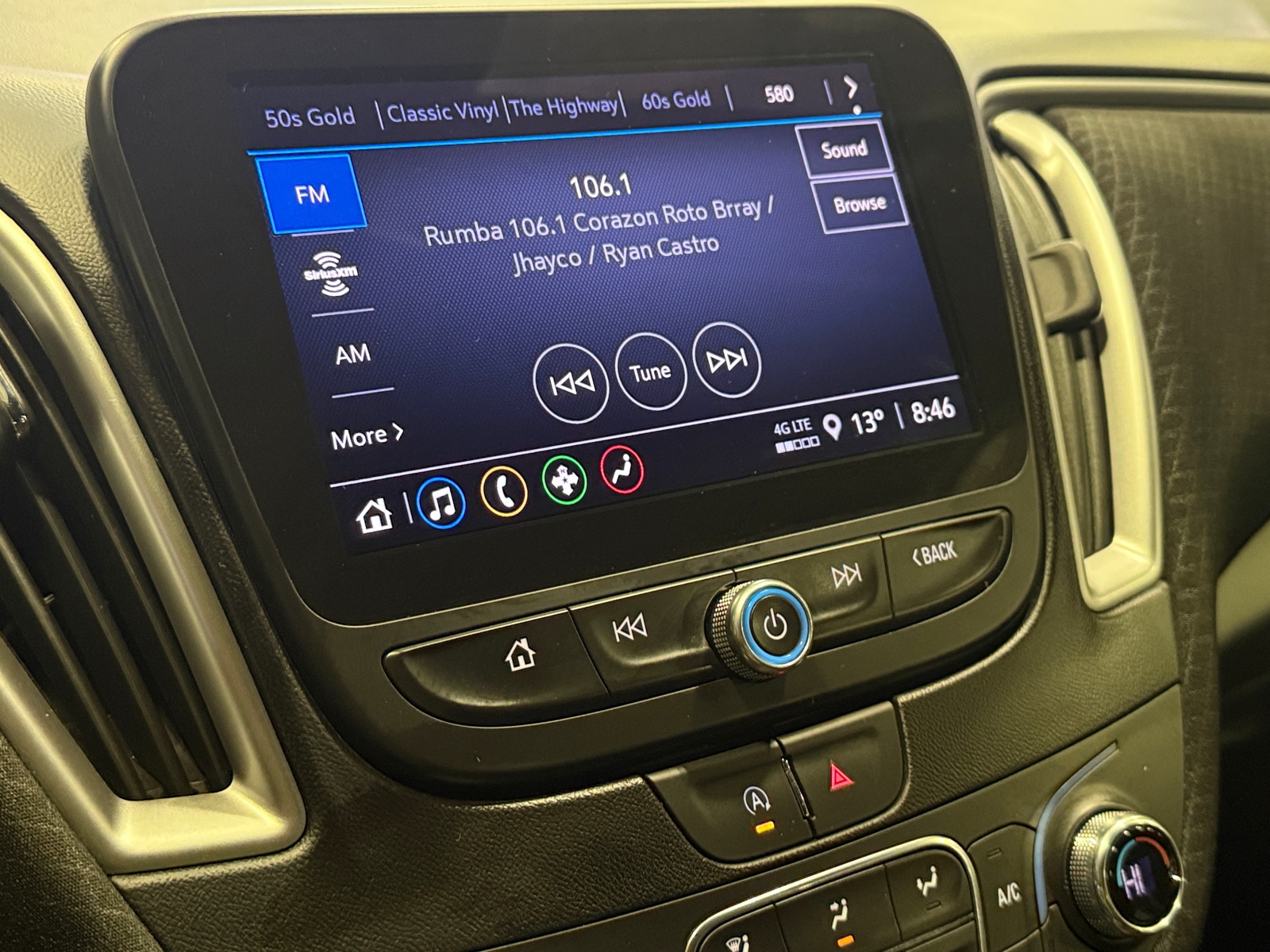 Thumbnail: 2024 Chevrolet Malibu - 4