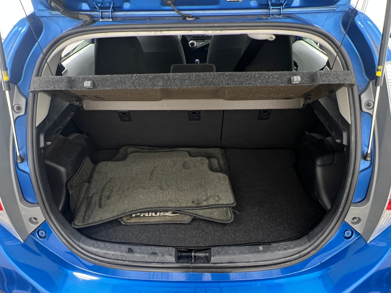 Thumbnail: 2013 Toyota Prius c - 7