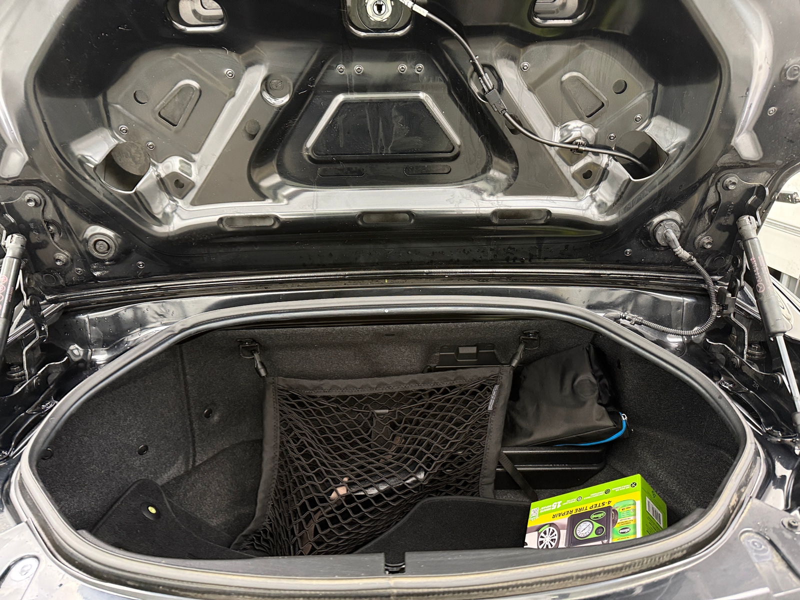 Thumbnail: 2022 Mazda MX-5 Miata - 5