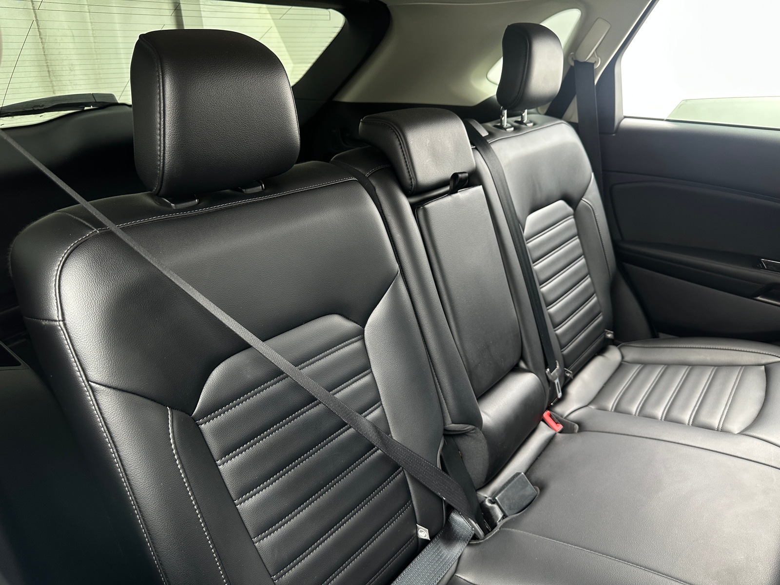 Thumbnail: 2020 Ford Edge - 5