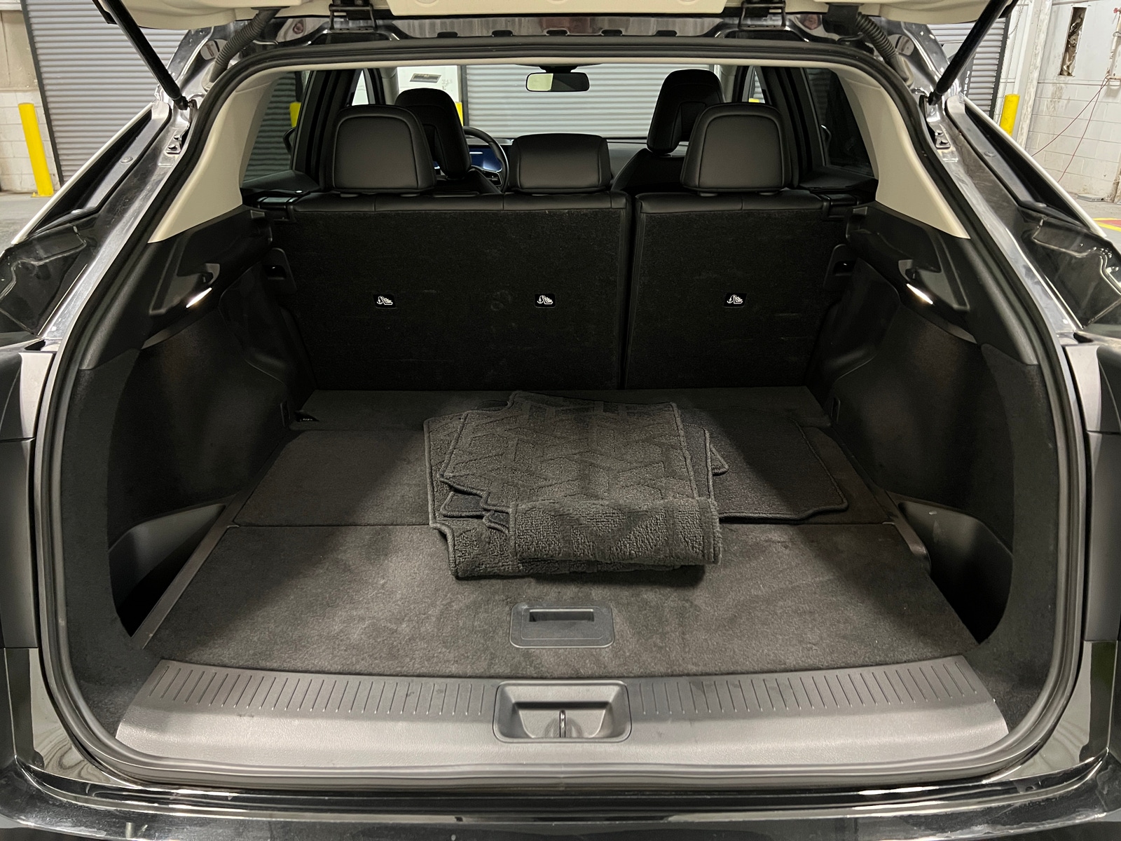 Thumbnail: 2025 Nissan Ariya - 7