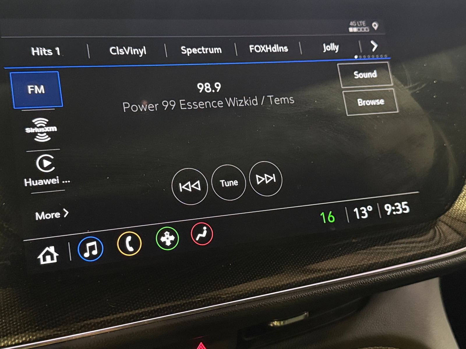 Thumbnail: 2023 Buick Envision - 3
