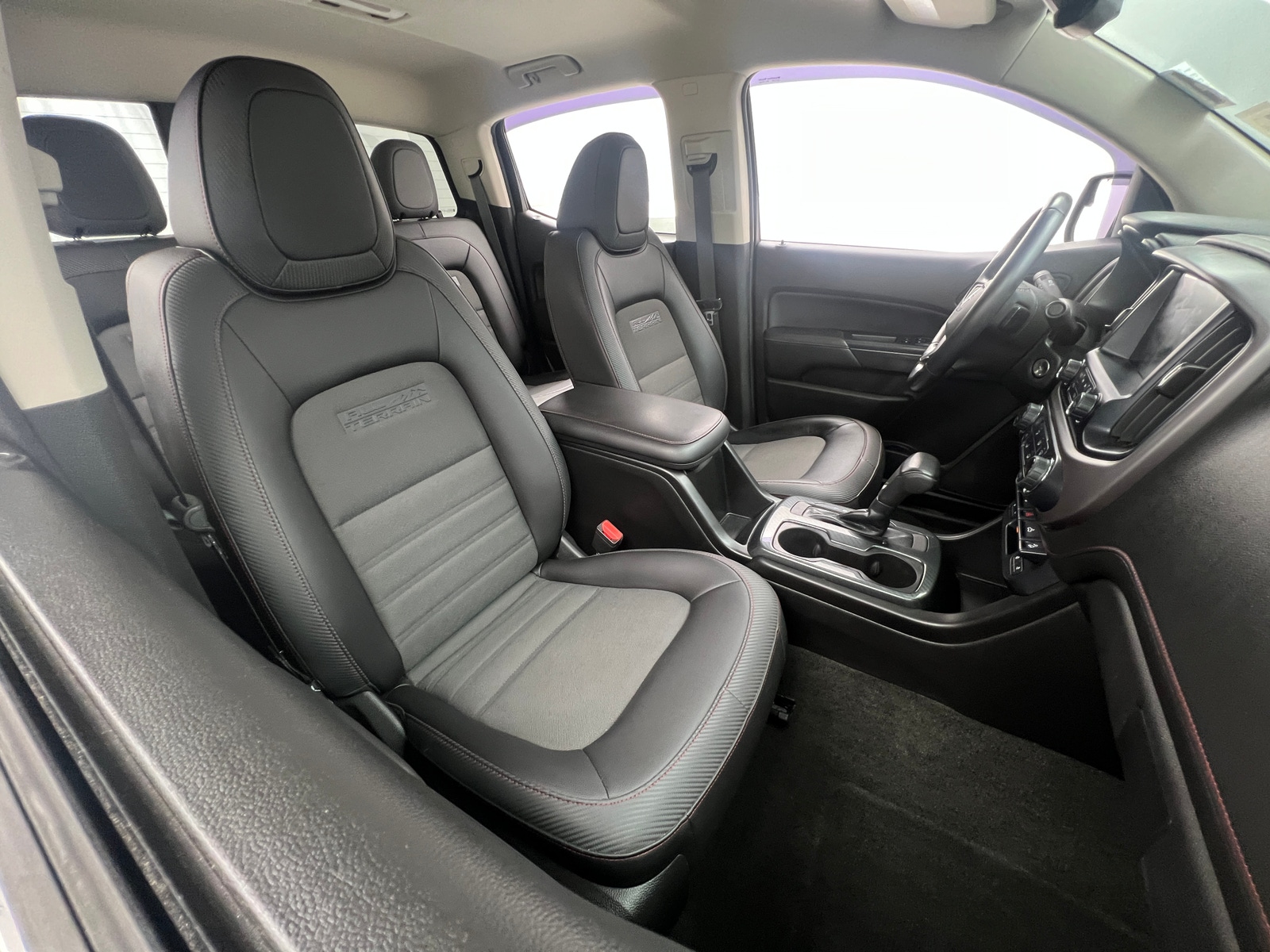 Thumbnail: 2018 GMC Canyon - 2