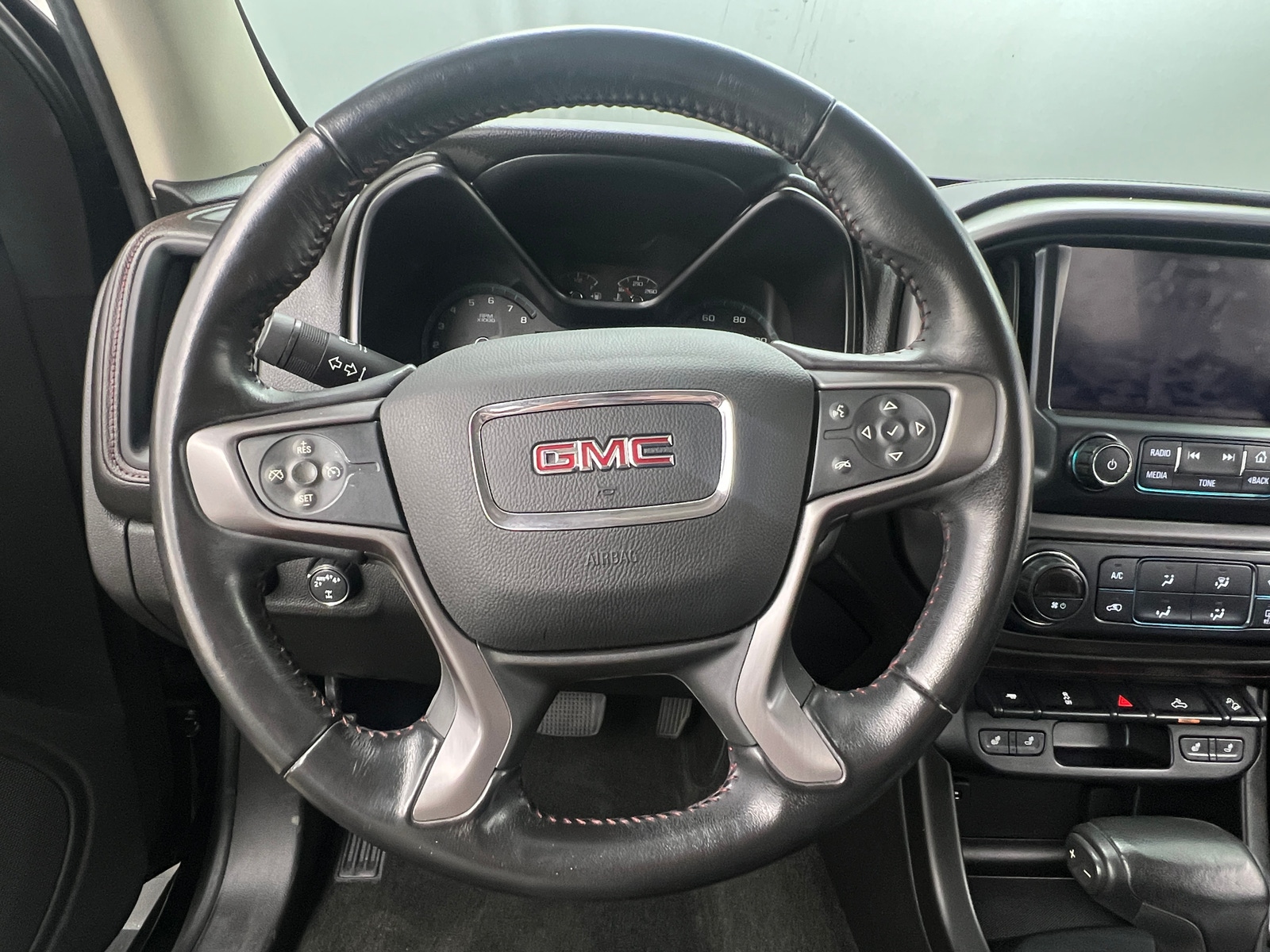 Thumbnail: 2018 GMC Canyon - 5