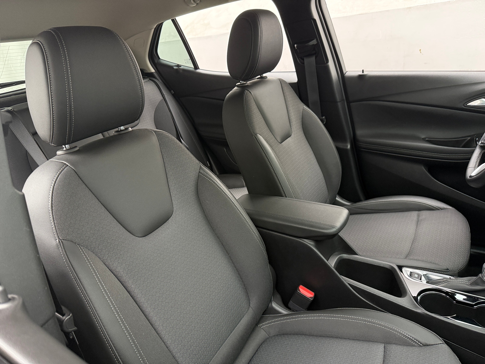 Thumbnail: 2024 Buick Encore GX - 2