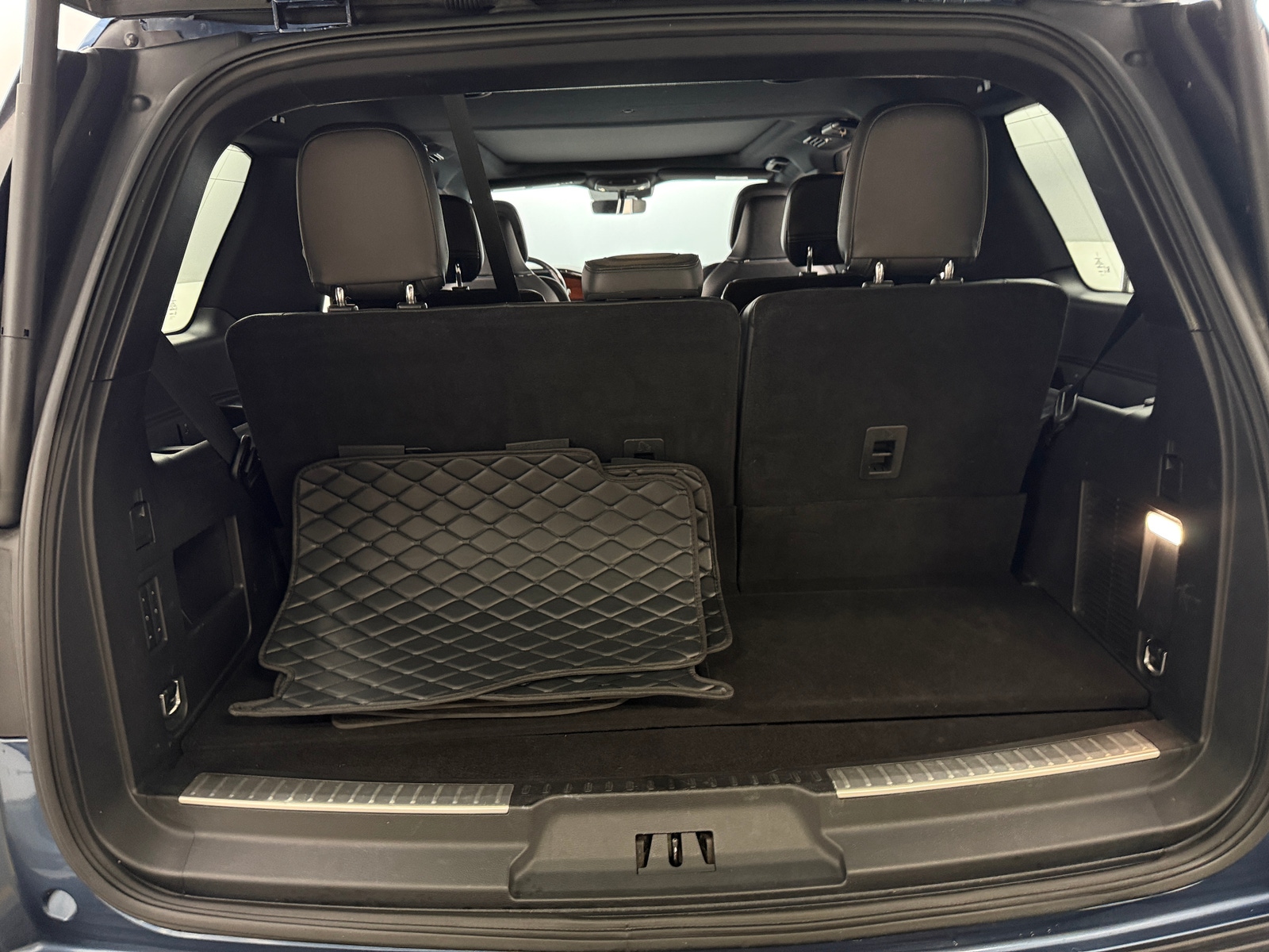 Thumbnail: 2018 Lincoln Navigator - 6